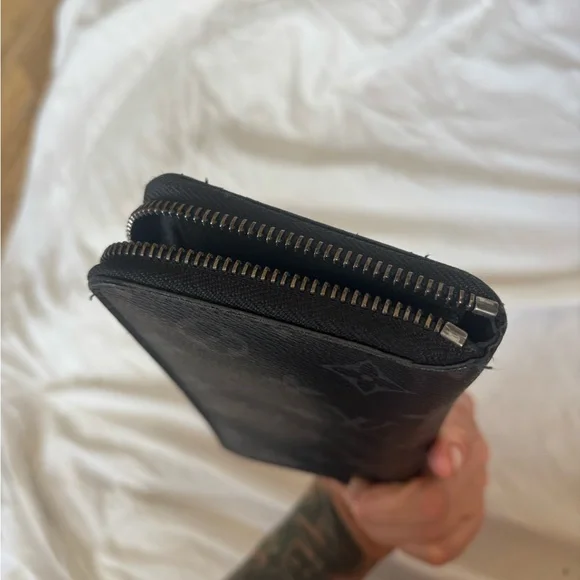 Louis Vuitton Black and Gray Monogram Zipper Wallet - Picture 7 of 9